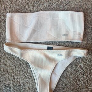 Triangl ribbed Cream Bikini Set